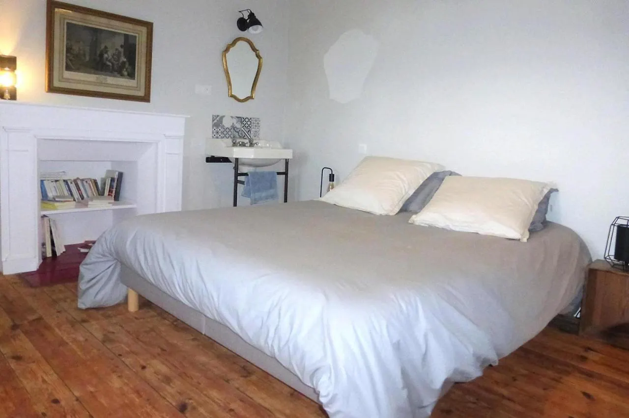 4 Family Home, Walking Distance To The Beach Locquirec