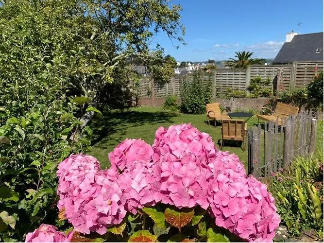 4 Family Home, Walking Distance To The Beach Locquirec