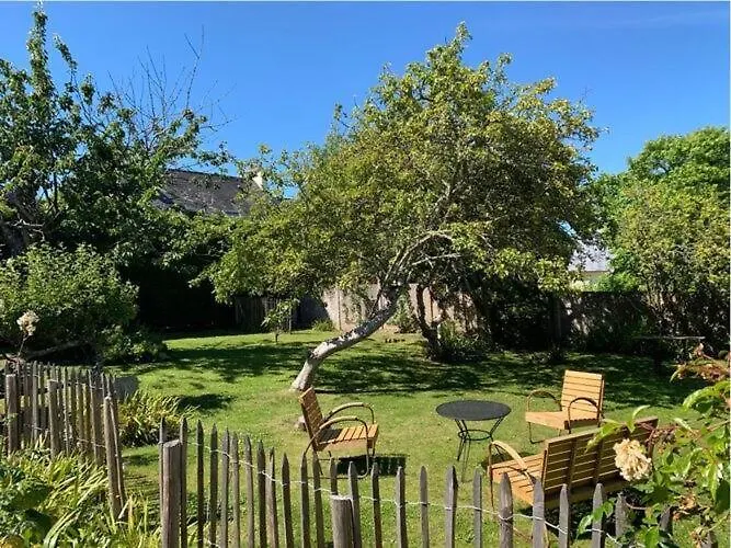 Holiday home 4 Family Home, Walking Distance To The Beach Locquirec