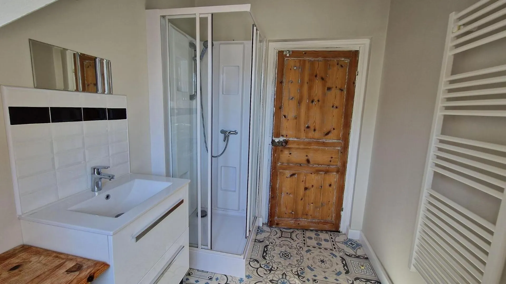 4 Family Home, Walking Distance To The Beach Locquirec 0*,  France