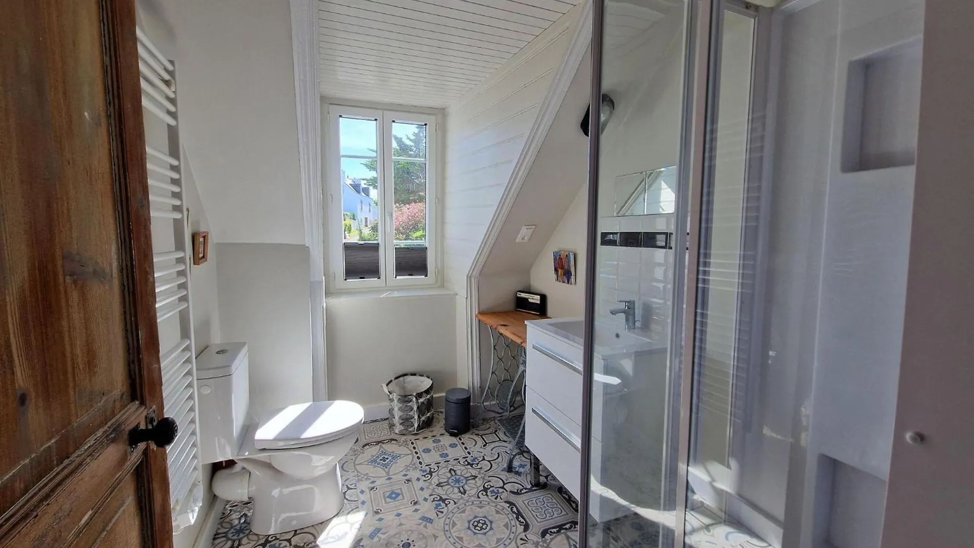 4 Family Home, Walking Distance To The Beach Locquirec France