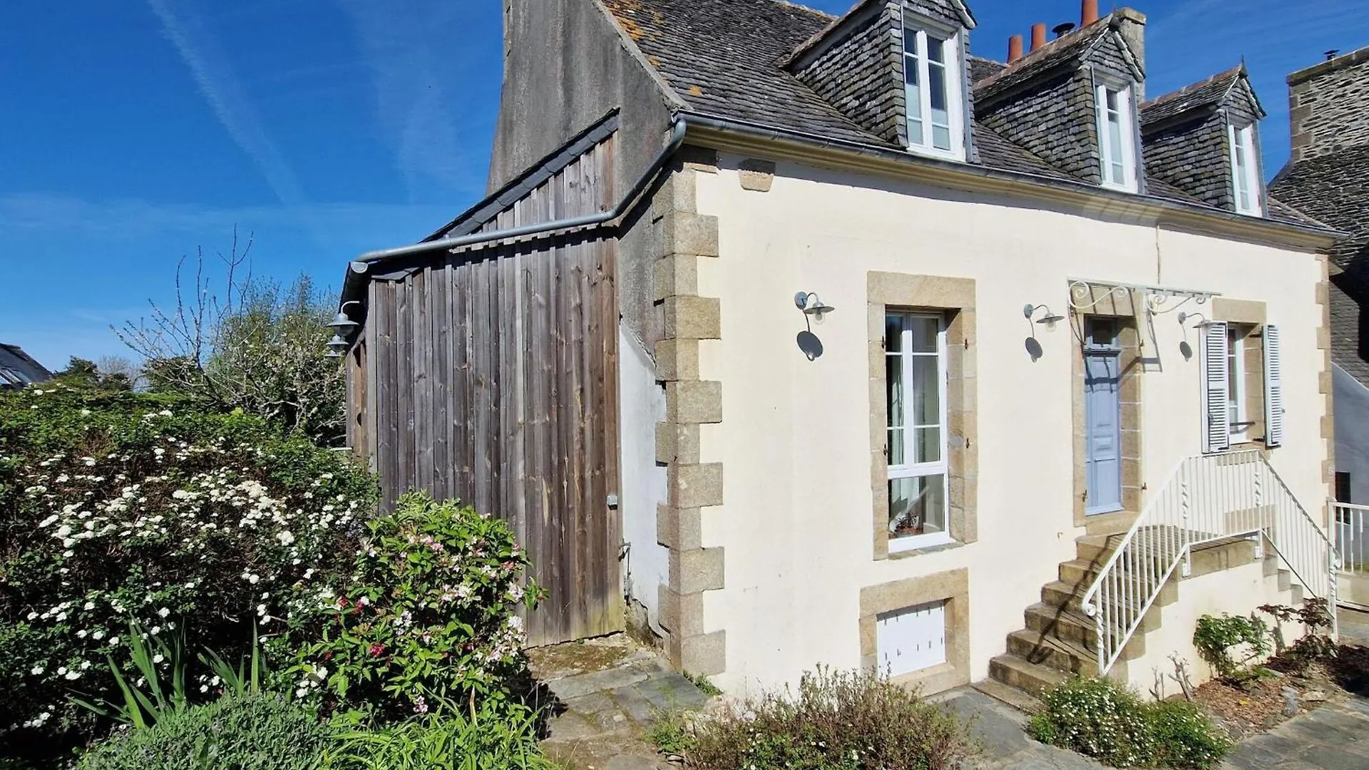 4 Family Home, Walking Distance To The Beach Locquirec