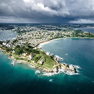  Hébergement de vacances A Deux Pas De La Et Du Port ! Charmante Maison à Louer